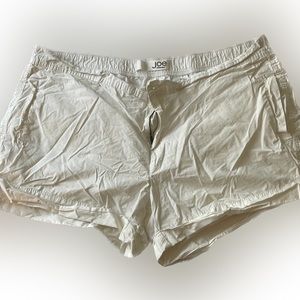 Joe Fresh White Short Xl
